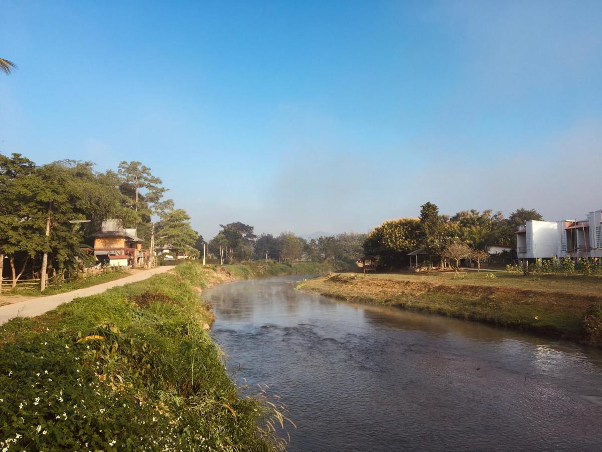 Golden Hut -Chill Bungalows In Town黄金泰式传统独栋小屋パーイ エクステリア 写真